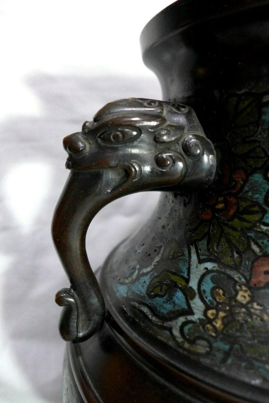 !8th Century Large Bronze Cloisonne Twin-Handle Urn, 嶋佐 Shimasa photo 6