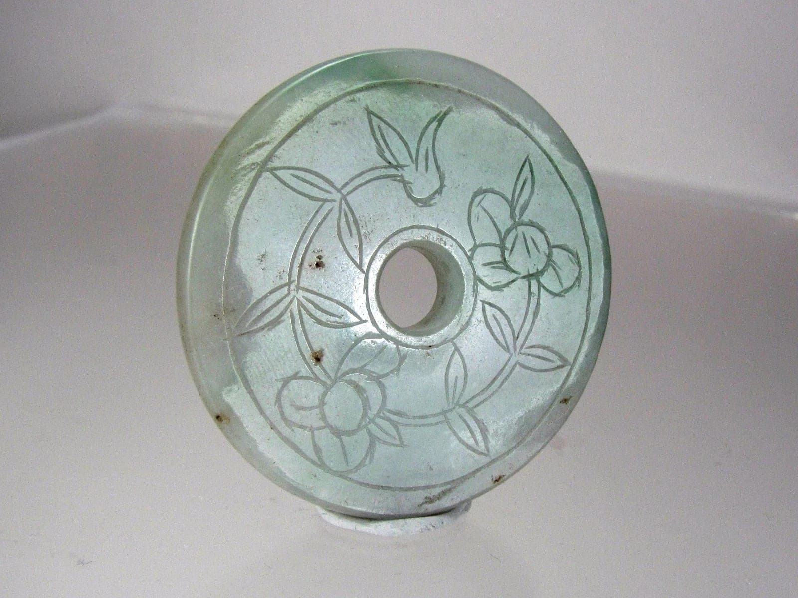 ANTIQUE CHINESE SEMI-TRANSLUCENT JADEITE JADE BI RITUAL DISK PENDANT - 3