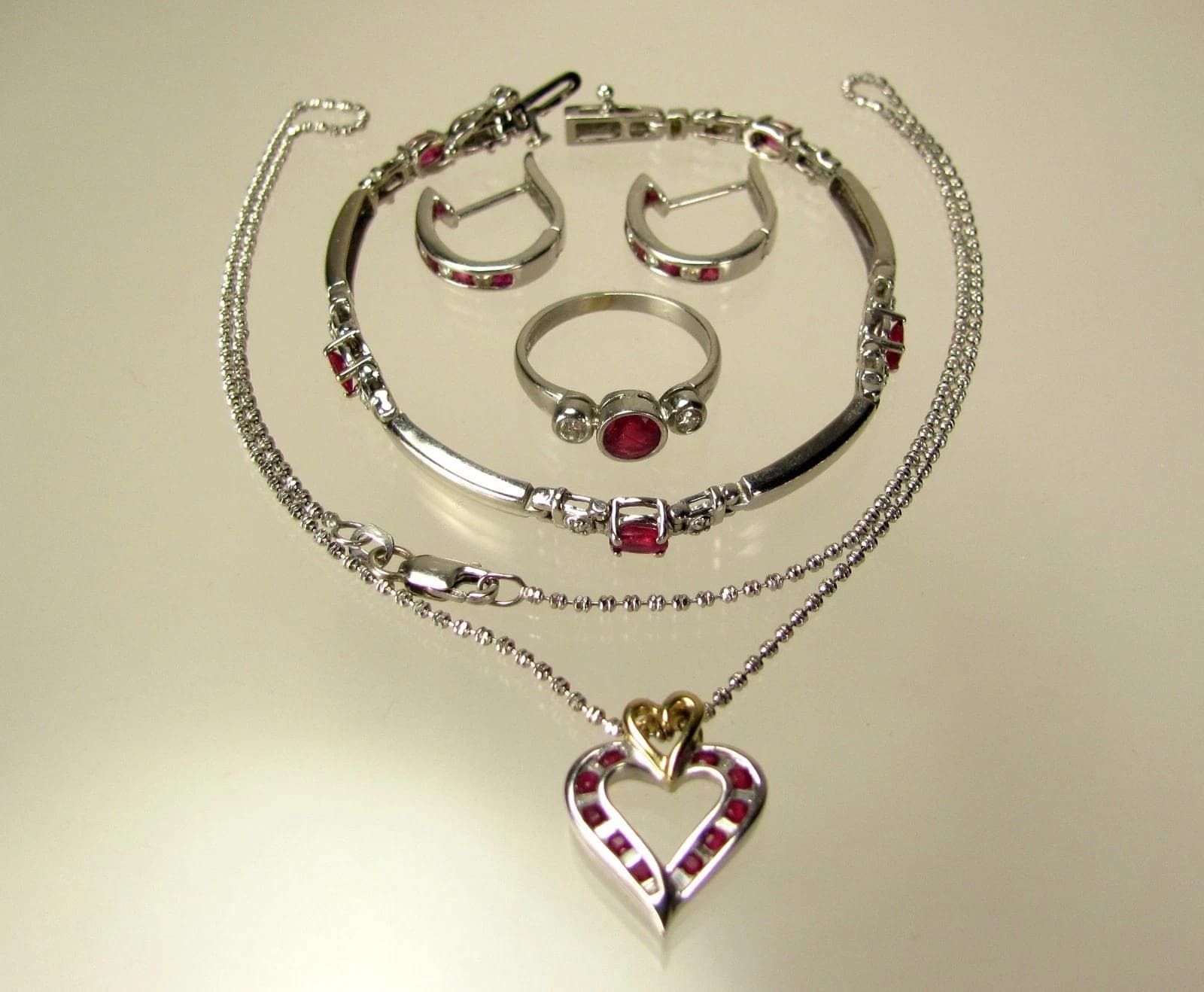 Diamond and Ruby Pendant, Earrings, Bracelet, Ring Set - 18K Gold photo 3