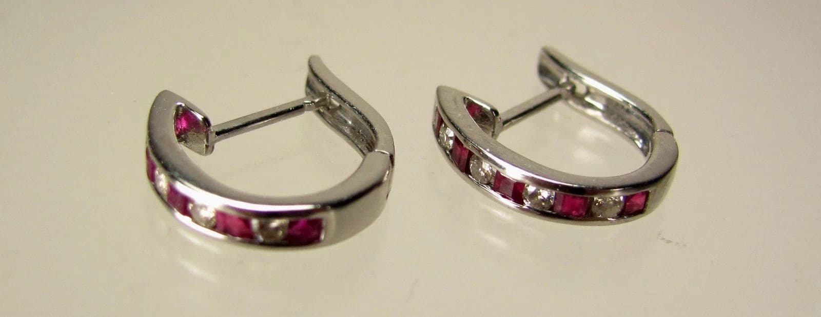 Diamond and Ruby Pendant, Earrings, Bracelet, Ring Set - 18K Gold photo 5