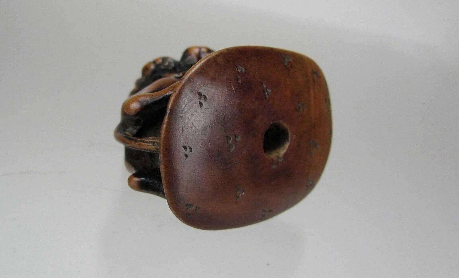 Early 19th Century Edo School Boxwood Netsuke: Chinese Sage Riding an Ox photo 7