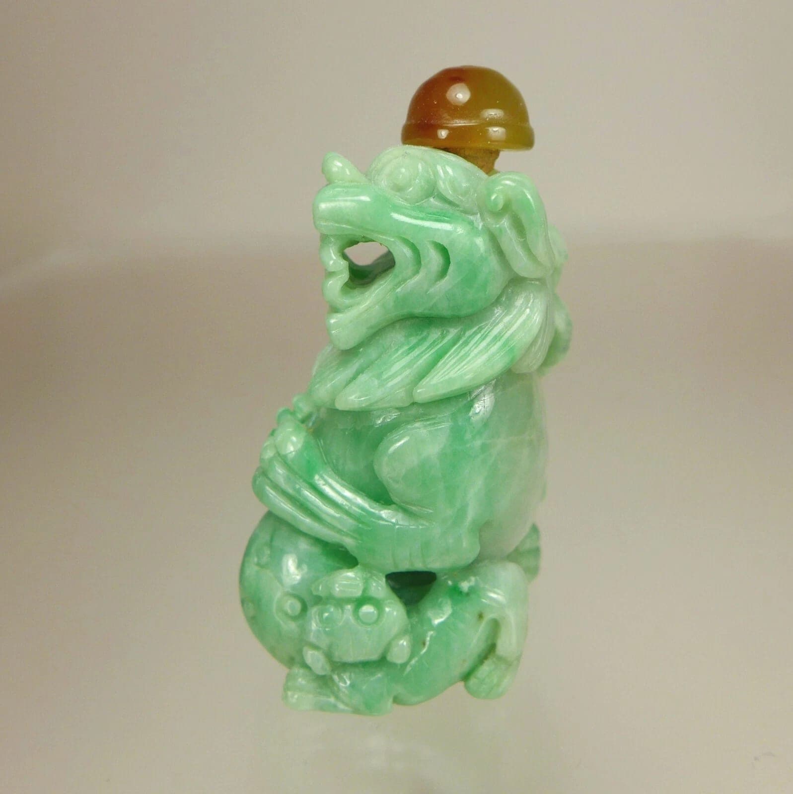 Chinese Carved Green and White Jade, Foo Dog, Snuff Bottle photo 4
