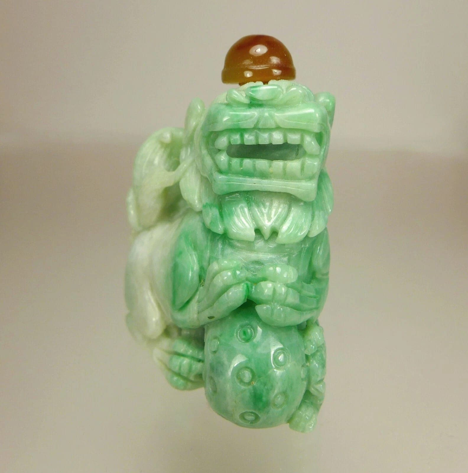 Chinese Carved Green and White Jade, Foo Dog, Snuff Bottle photo 5