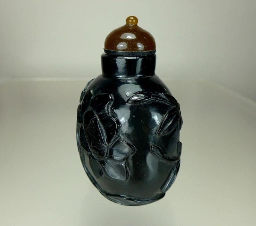BLACK NEPHRITE JADE CARVED SNUFF BOTTLE, 18th Century photo 4