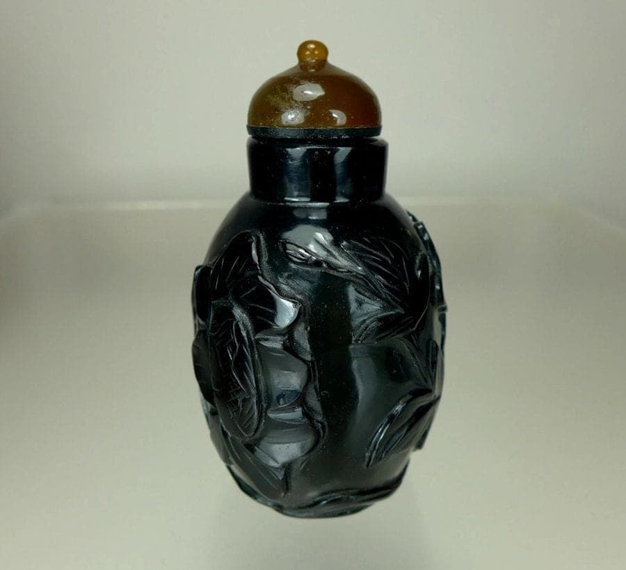 BLACK NEPHRITE JADE CARVED SNUFF BOTTLE, 18th Century photo 6