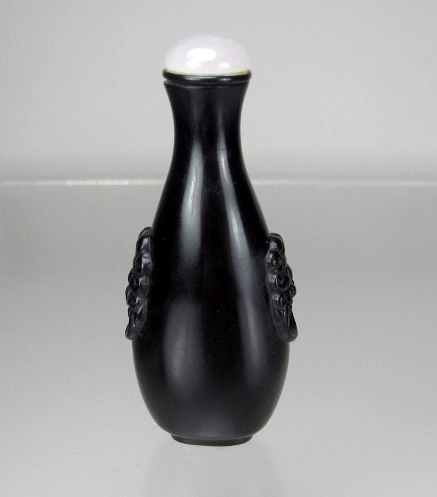 Late 19th C. Carved (Tear Shape) Peking Glass Snuff Bottle photo 2