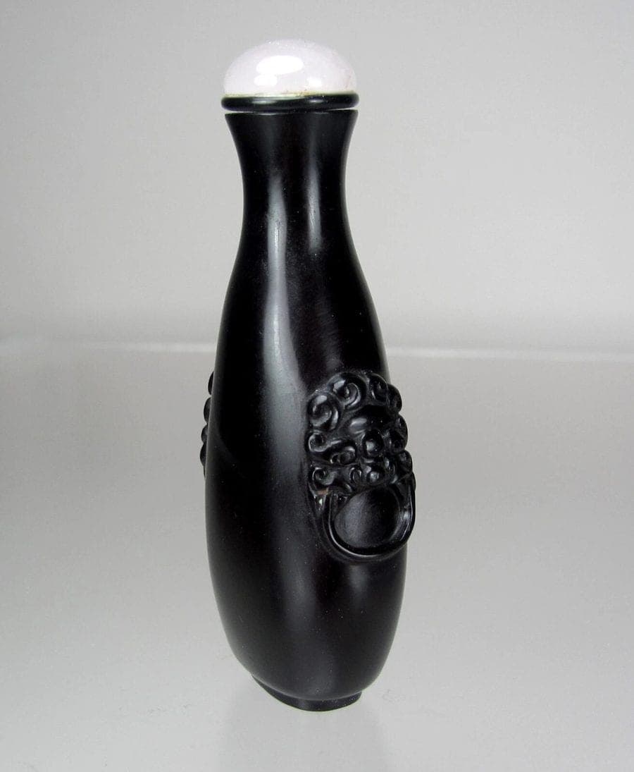 Late 19th C. Carved (Tear Shape) Peking Glass Snuff Bottle photo 3