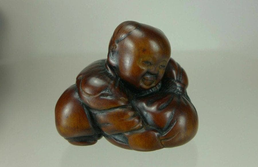 KISEKI, 19th C. Japanese Boxwood Netsuke of a Karako with Hotei's Bag photo 3