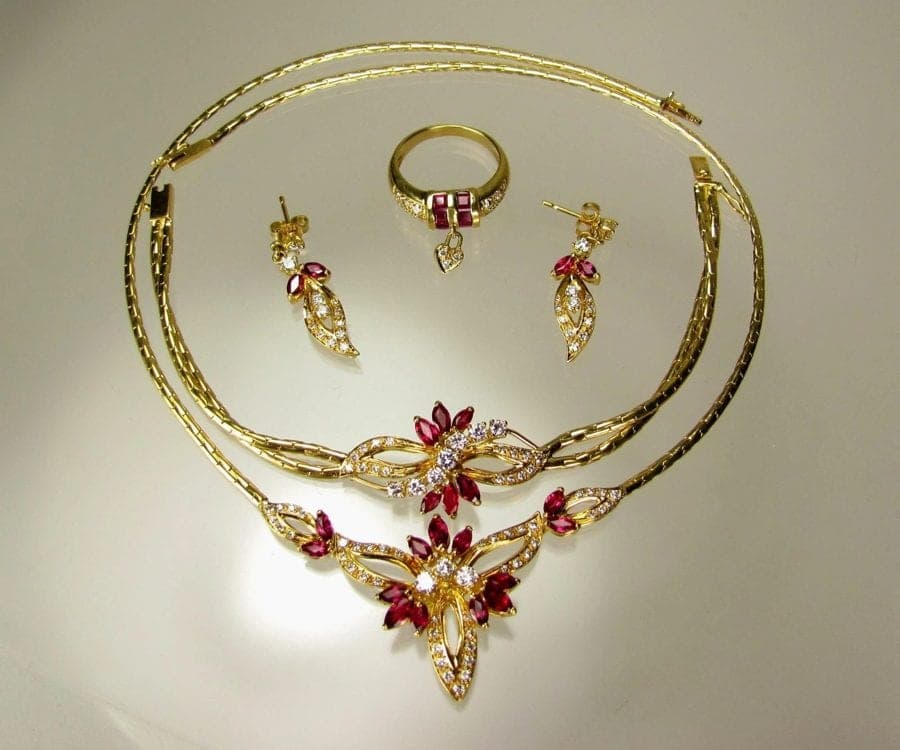 Vintage Very Fine Diamond and Ruby Matching 4-piece Set - 18K Gold photo 3