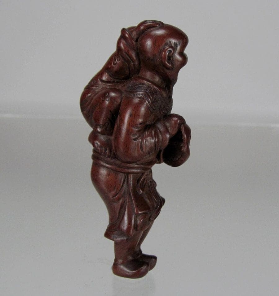 19th C. Japanese Boxwood Netsuke:  Dutchman and Child (Parody) photo 4