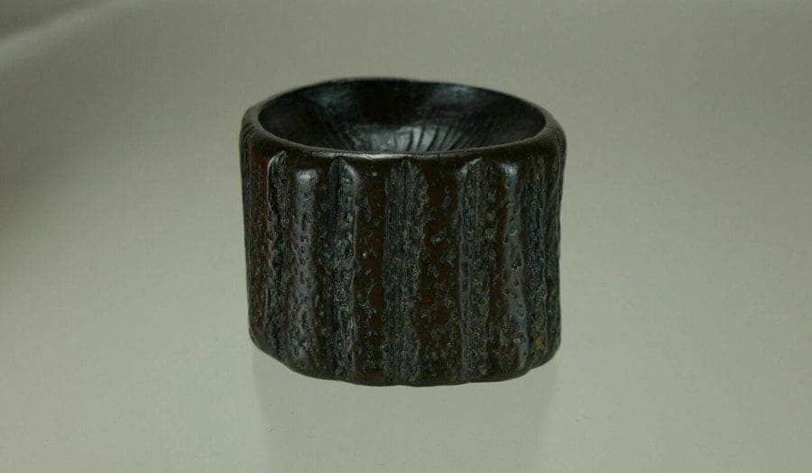 19th Century Japanese Iwami Ebony Netsuke:  Tree Stump photo 4