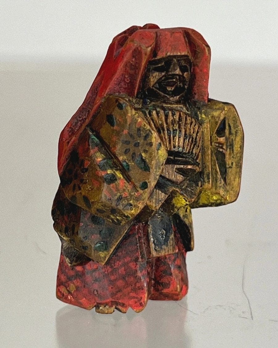 19th Century Japanese Matsu (Korean Pine Wood) Ittobori Netsuke: Shoju photo 3