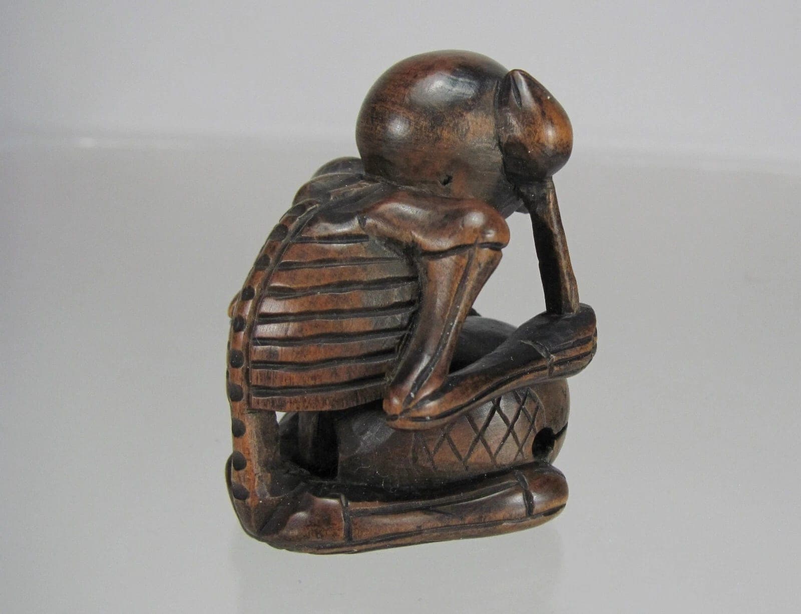 19th Century Japanese Boxwood Netsuke: Buddhist Priest Danka photo 5
