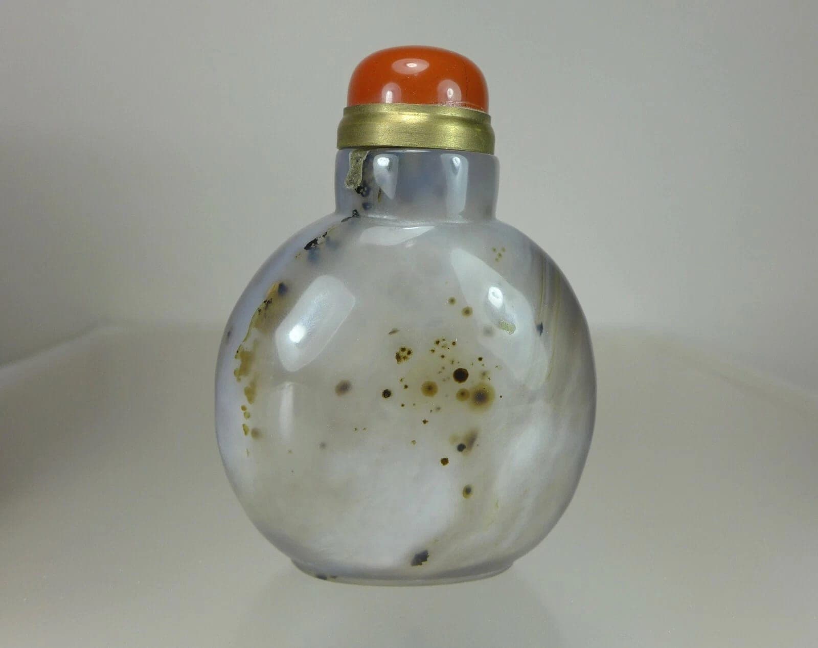 CHALCEDONY Snuff Bottle