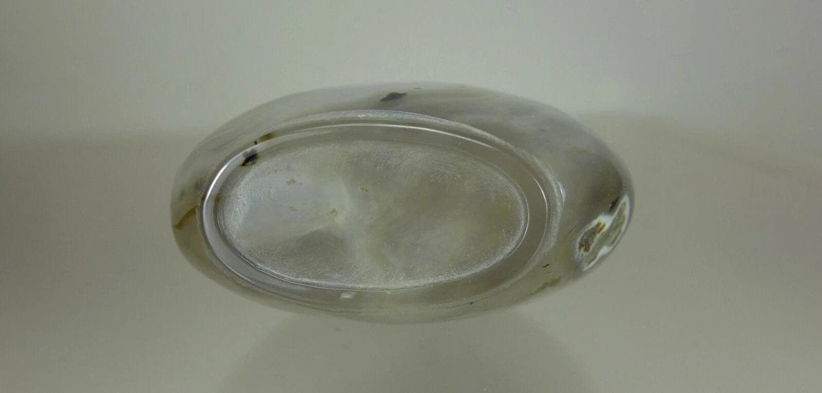 CHALCEDONY Snuff Bottle photo 5