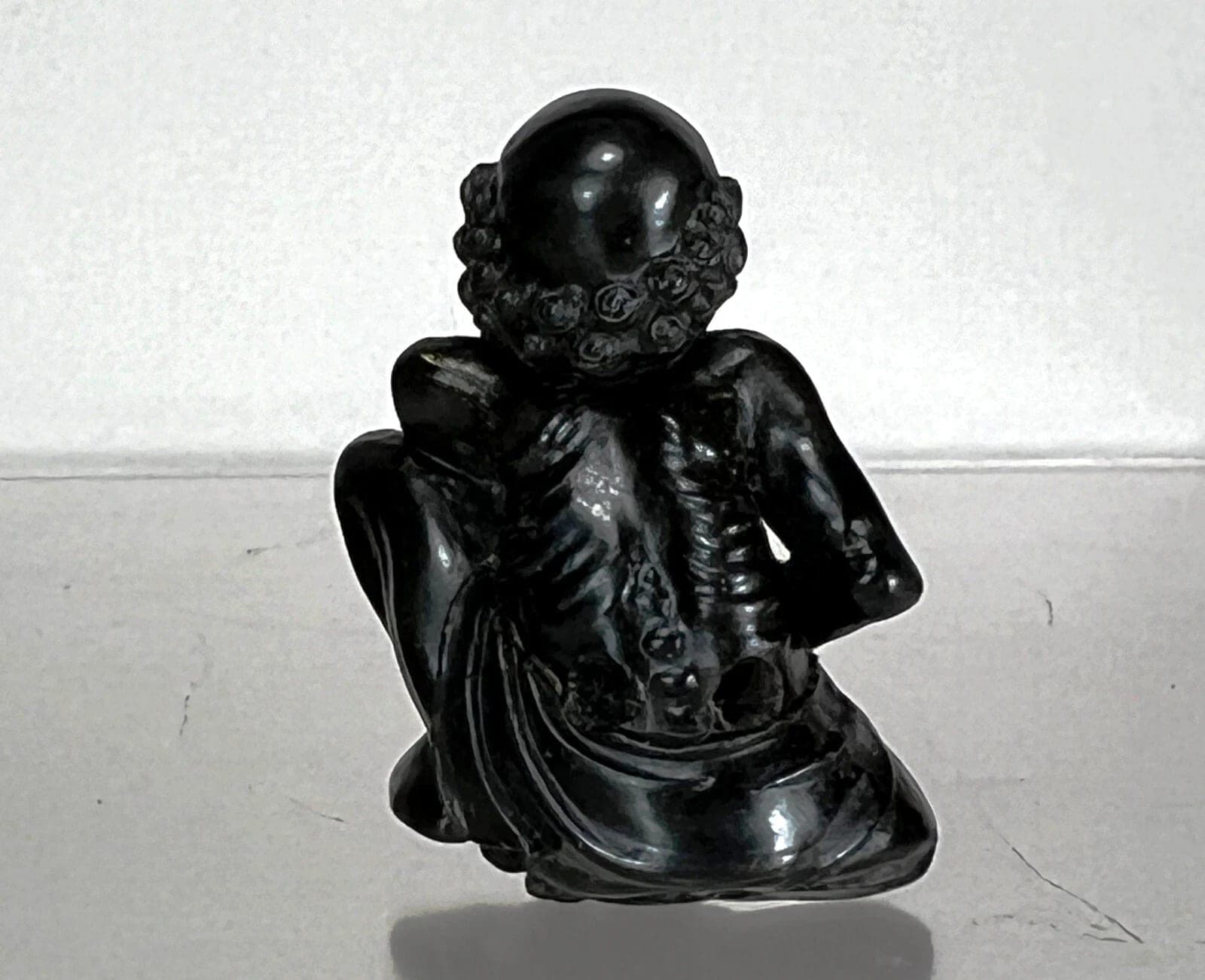 19th Century Japanese Pressed Horn  Netsuke of a Coral Diver photo 8
