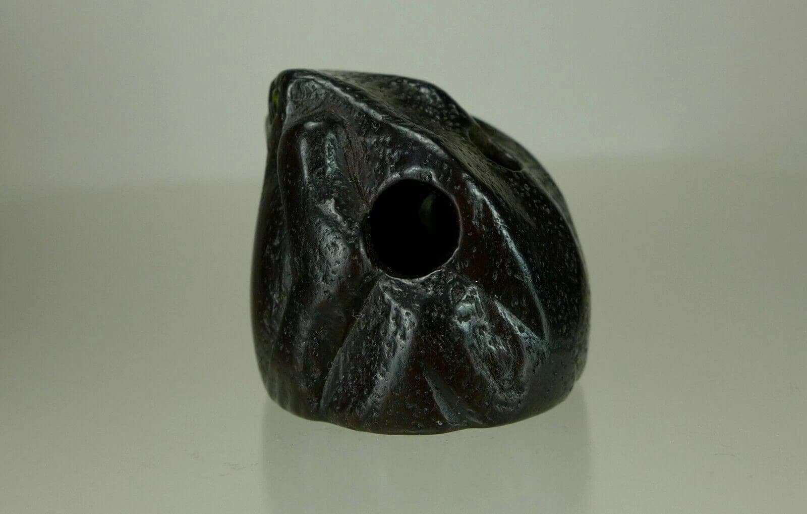 19th Century Japanese Iwami Ebony Netsuke:  Toad / Ashtray photo 6