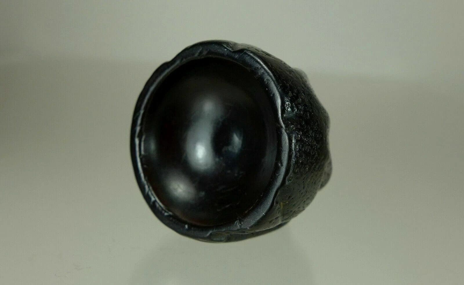 19th Century Japanese Iwami Ebony Netsuke:  Toad / Ashtray photo 7