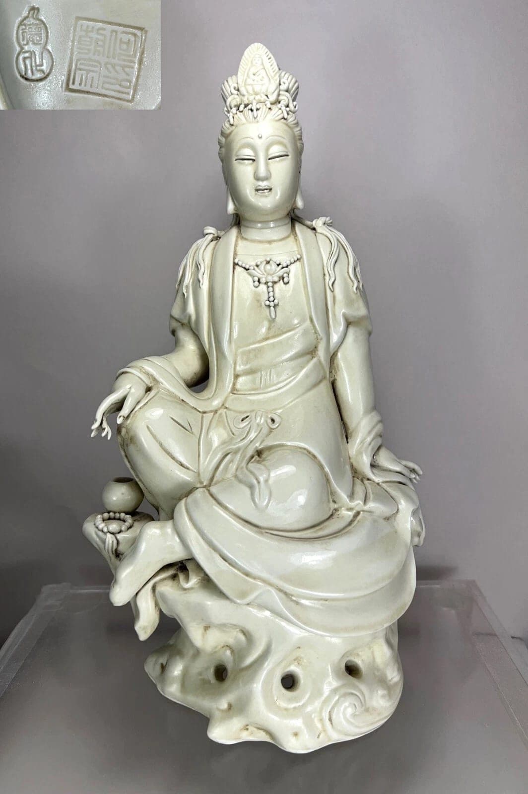 Antique Dehua “He Chaozong” Blanc-de-Chine Porcelain Figure of Guanyin