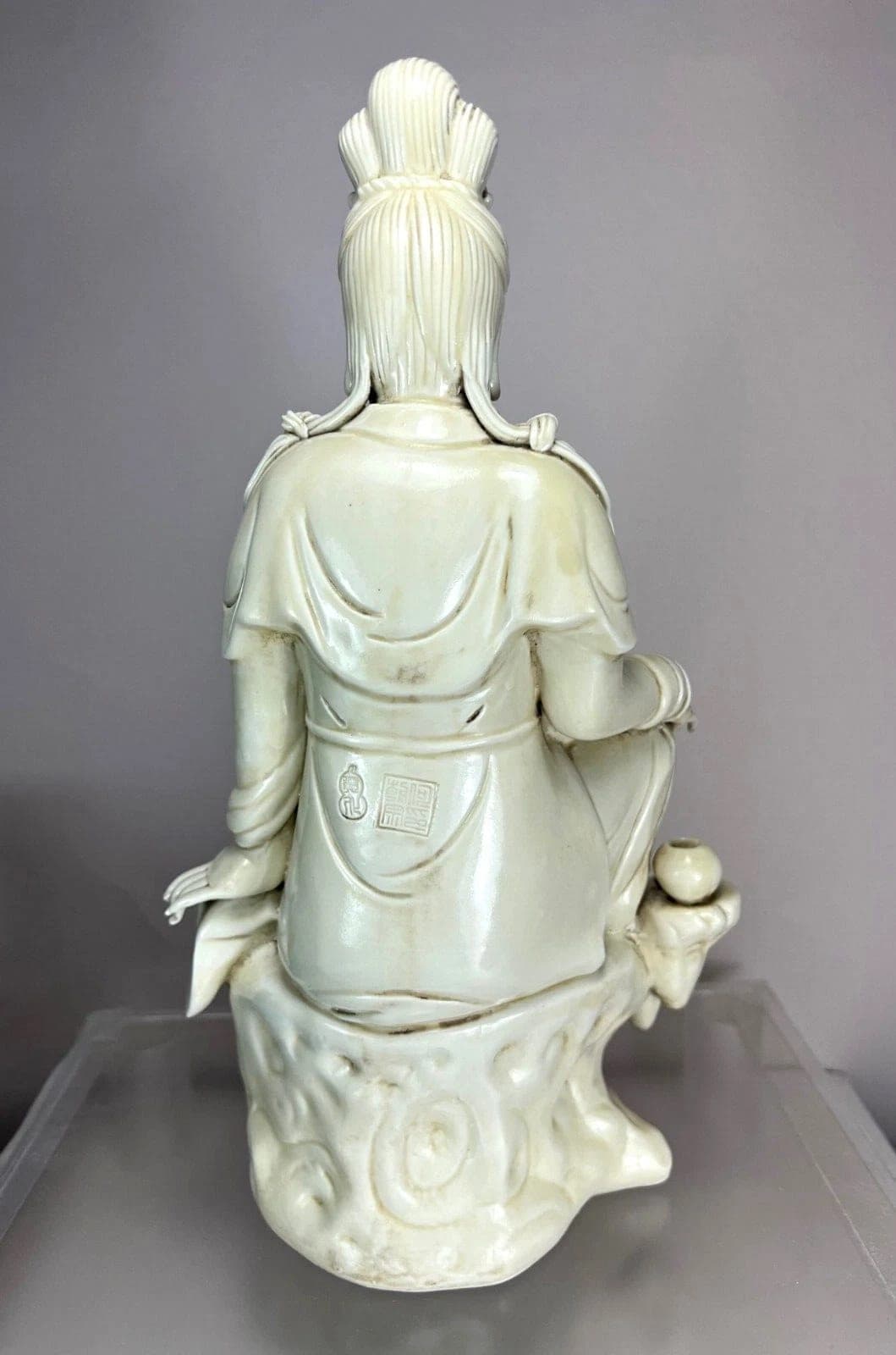 Antique Dehua “He Chaozong” Blanc-de-Chine Porcelain Figure of Guanyin photo 4