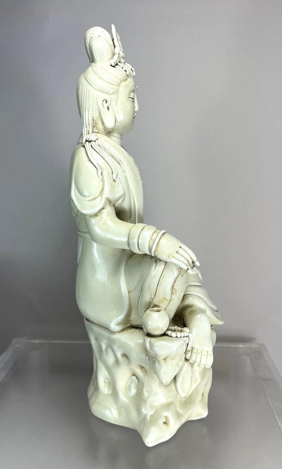Antique Dehua “He Chaozong” Blanc-de-Chine Porcelain Figure of Guanyin photo 6