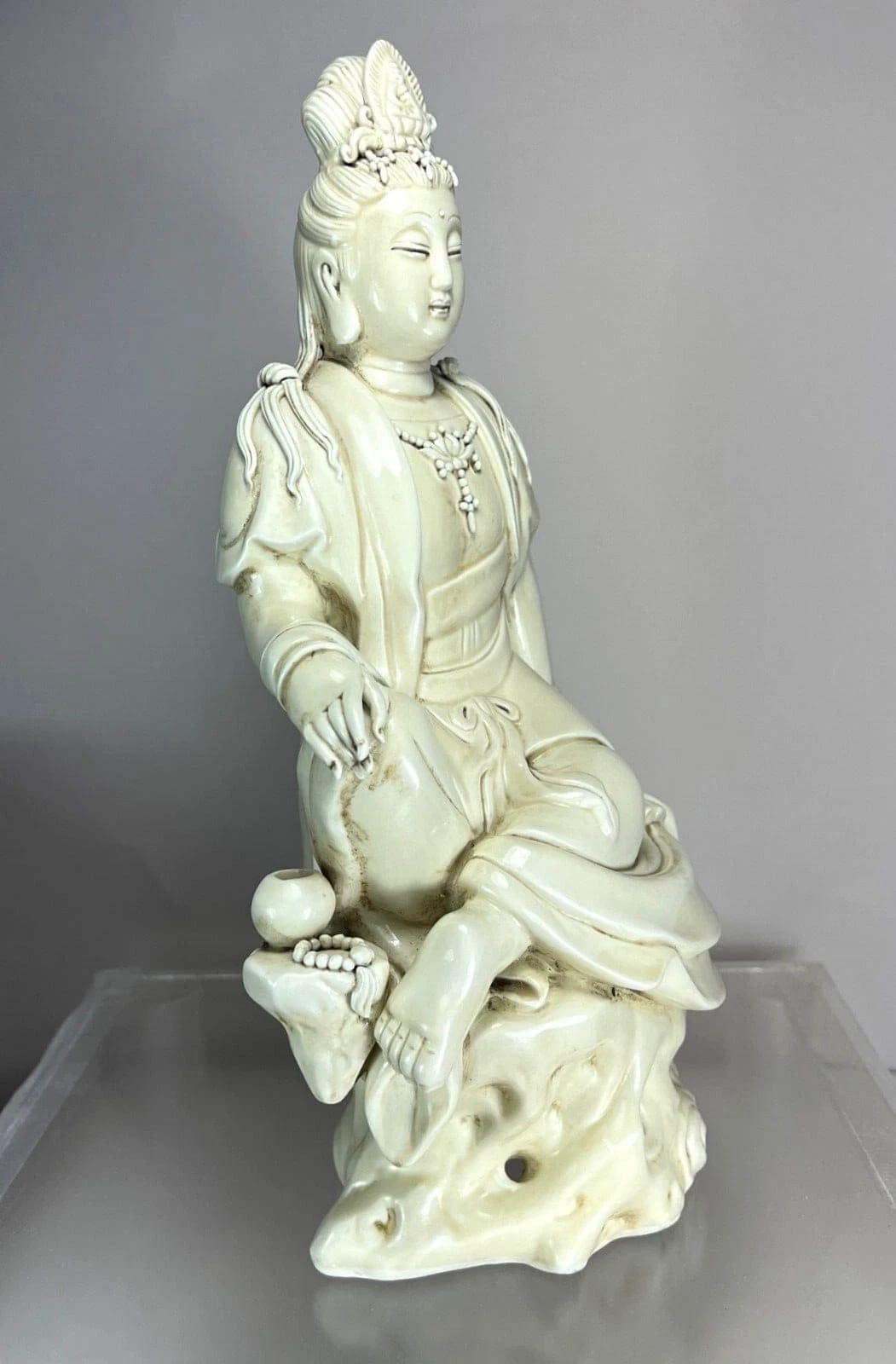 Antique Dehua “He Chaozong” Blanc-de-Chine Porcelain Figure of Guanyin photo 7
