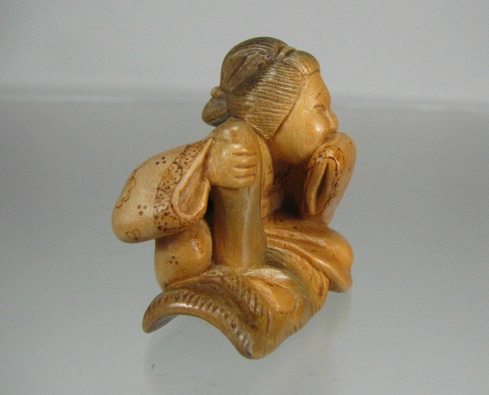 ALEXANDER DERKACHENKO, Contemporary Boxwood Netsuke, "Okame with Tengu Mask" photo 3