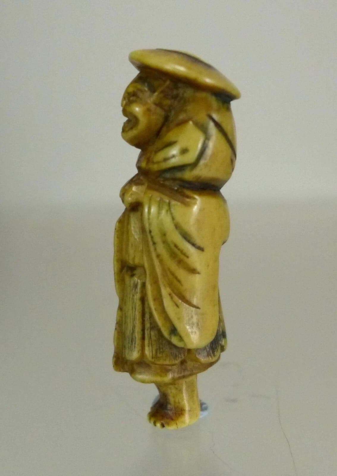 Early 19th Century Japanese Stag Antler Netsuke of a Peasant photo 5