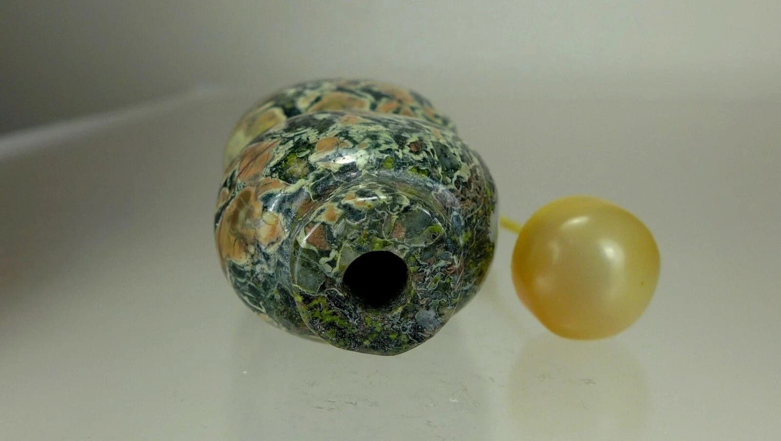 EXTREMELY RARE, DOUBLE-GOURD, CONGLOMERATE PUDDINGSTONE SNUFF BOTTLE photo 6