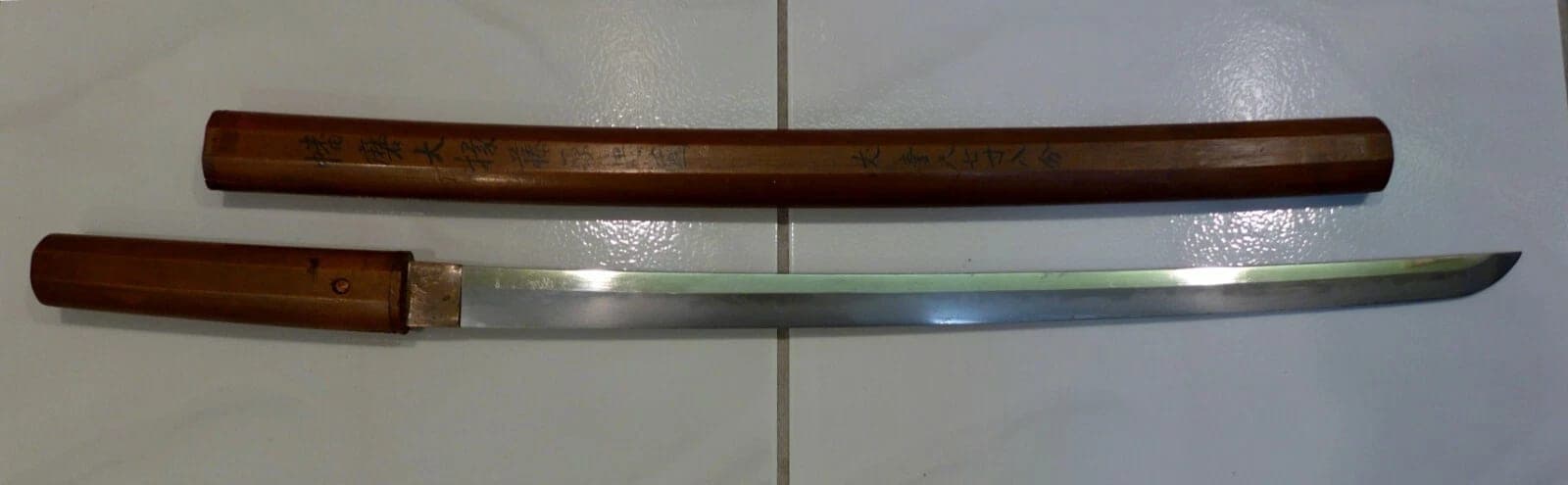 Shinto Japanese Samurai Sword (Wakizashi) with Sayagaki, Signed Tadakuni