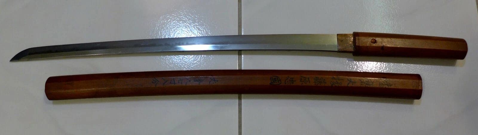 Shinto Japanese Samurai Sword (Wakizashi) with Sayagaki, Signed Tadakuni photo 2