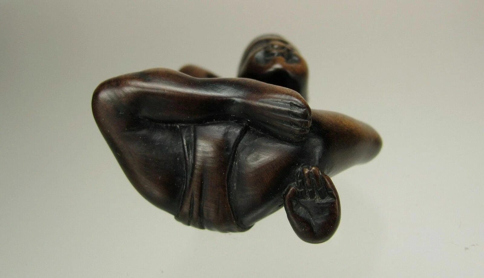 Early 19th Century Japanese Wood Netsuke, ACROBAT photo 6