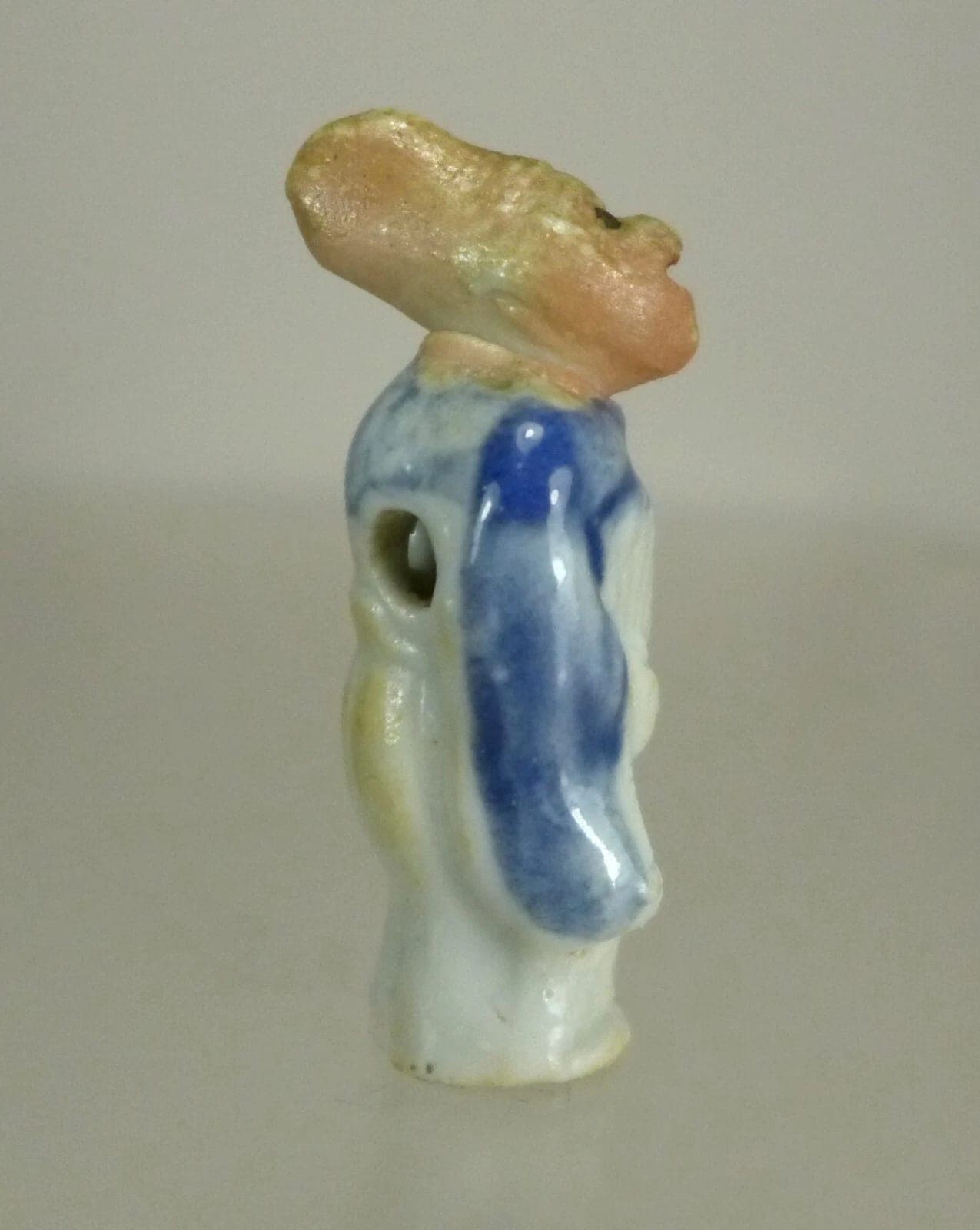 KARAKURI HIRADO PORCELAIN NETSUKE OF A MONKEY AS A SAMBASO DANCER photo 6