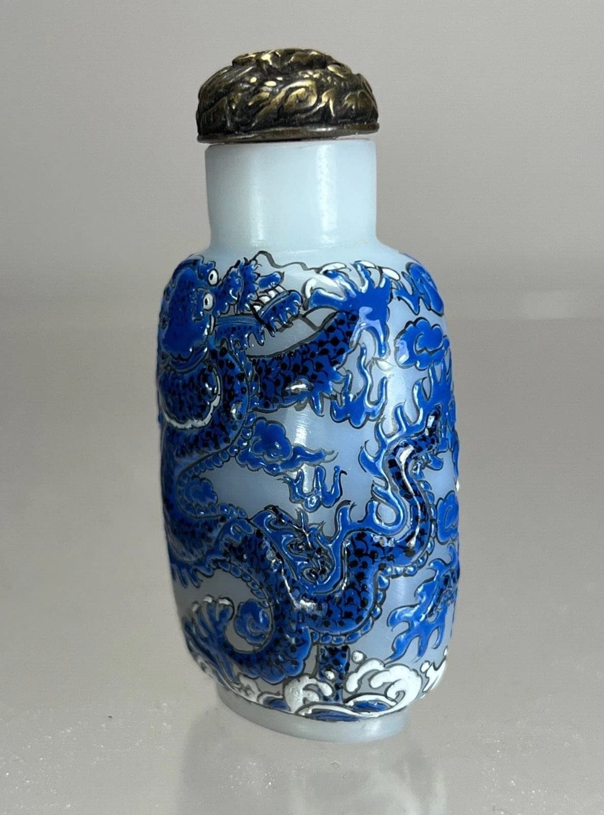 Qing Dynasty Blue & White Enamel over Glass Snuff Bottle, Qianlong Mark photo 3