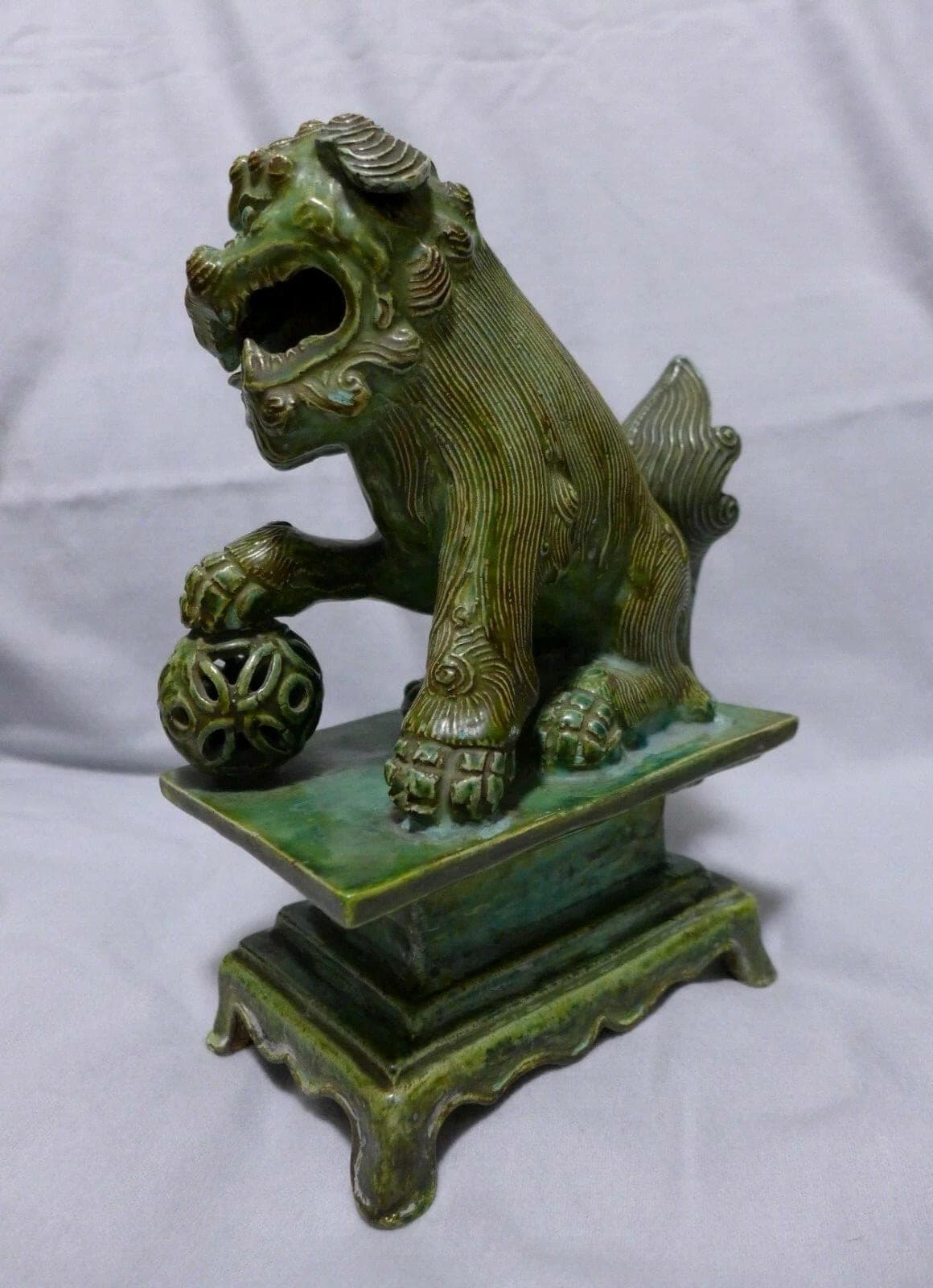 Song Dynasty (960-1279) - Buddhist Bronze-Green-glazed Ceramic Foo Dogs photo 7