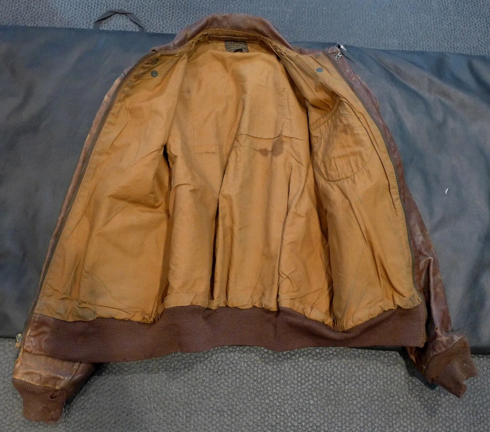 WWII Original US Army Air Corps Named A-2 Flight Leather Jacket, USED photo 6