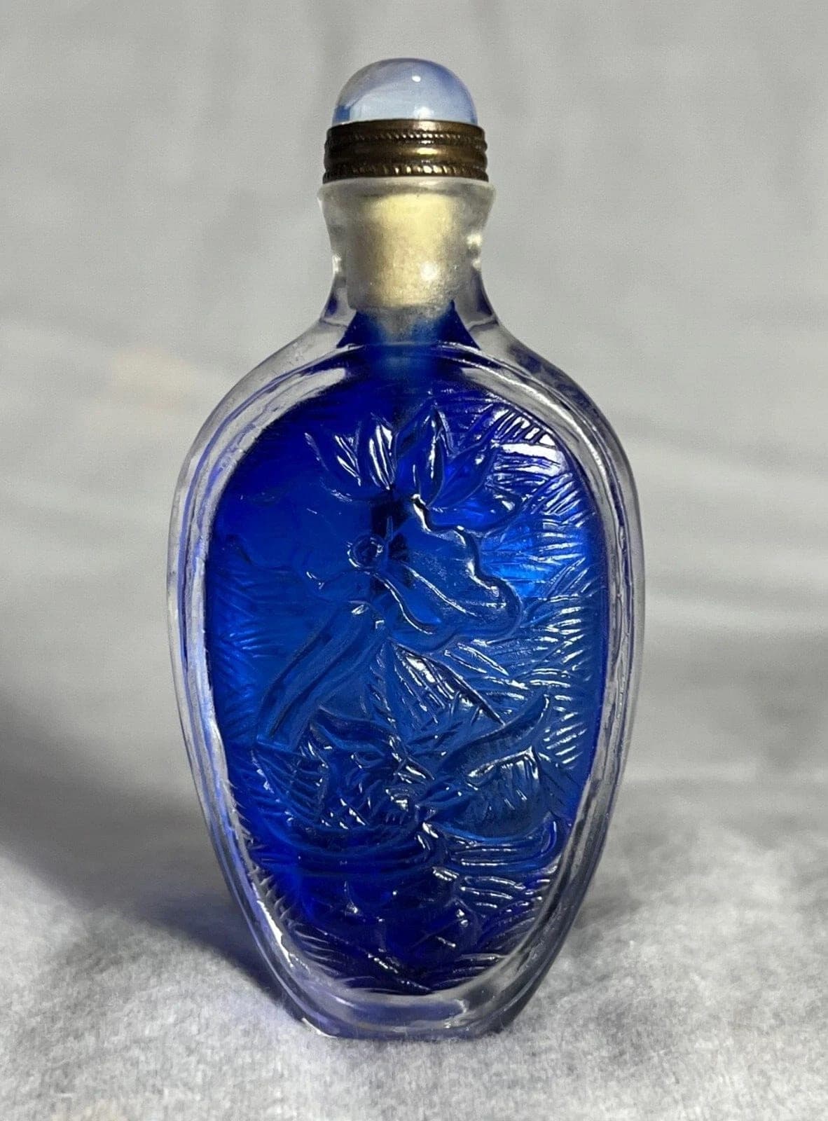 VERY RARE, Blue Overlay over Clear Glass (Thin) Snuff Bottle photo 2