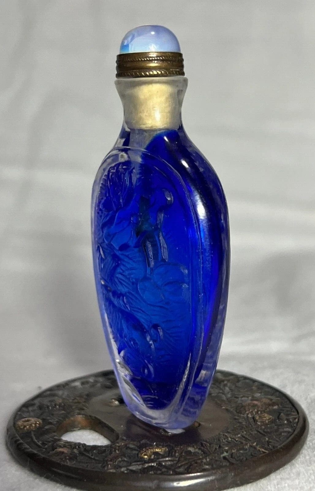 VERY RARE, Blue Overlay over Clear Glass (Thin) Snuff Bottle photo 4