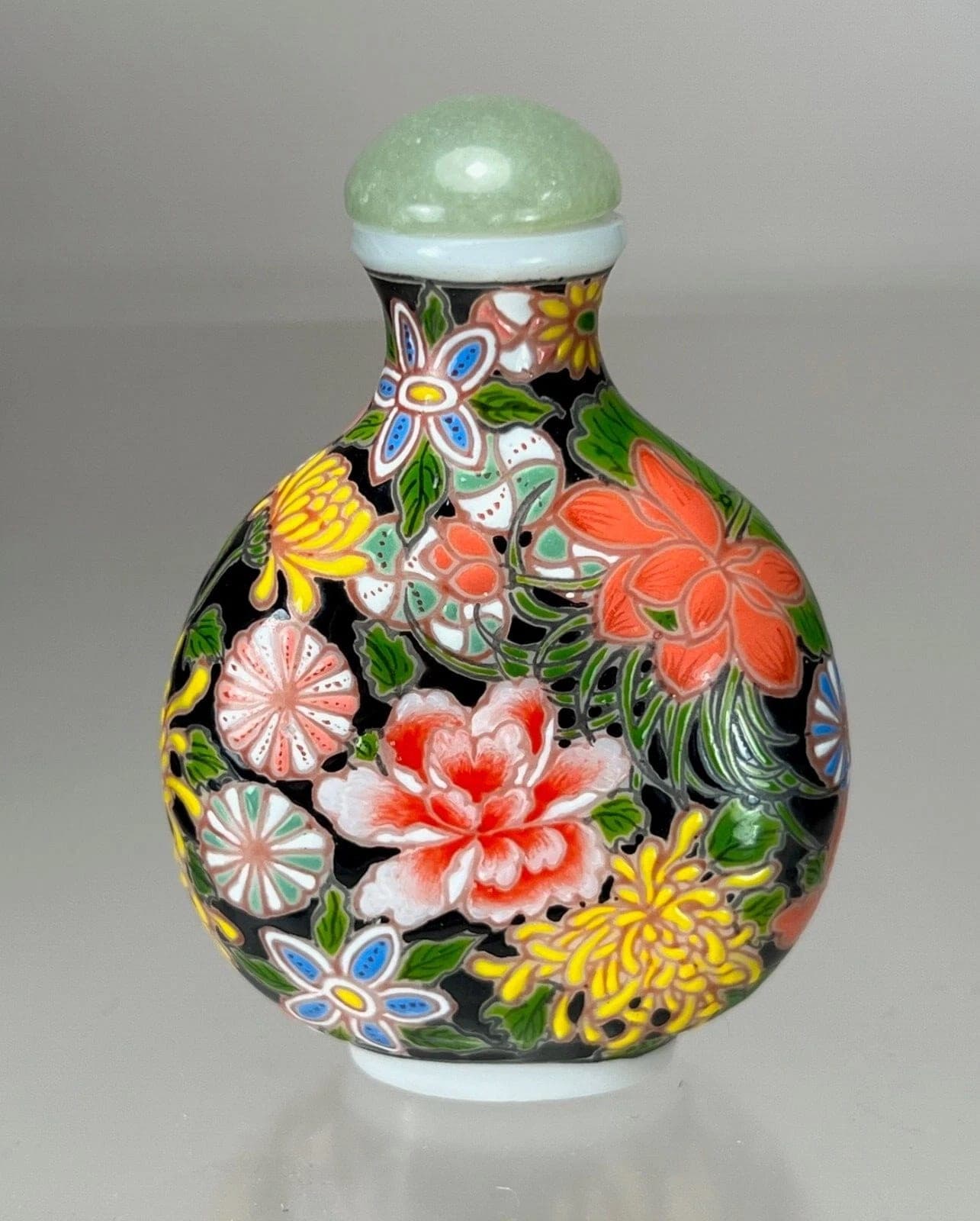 Chinese, Qianlong Period, Glass Enameled Snuff Bottle - Mille Fleurs photo 2