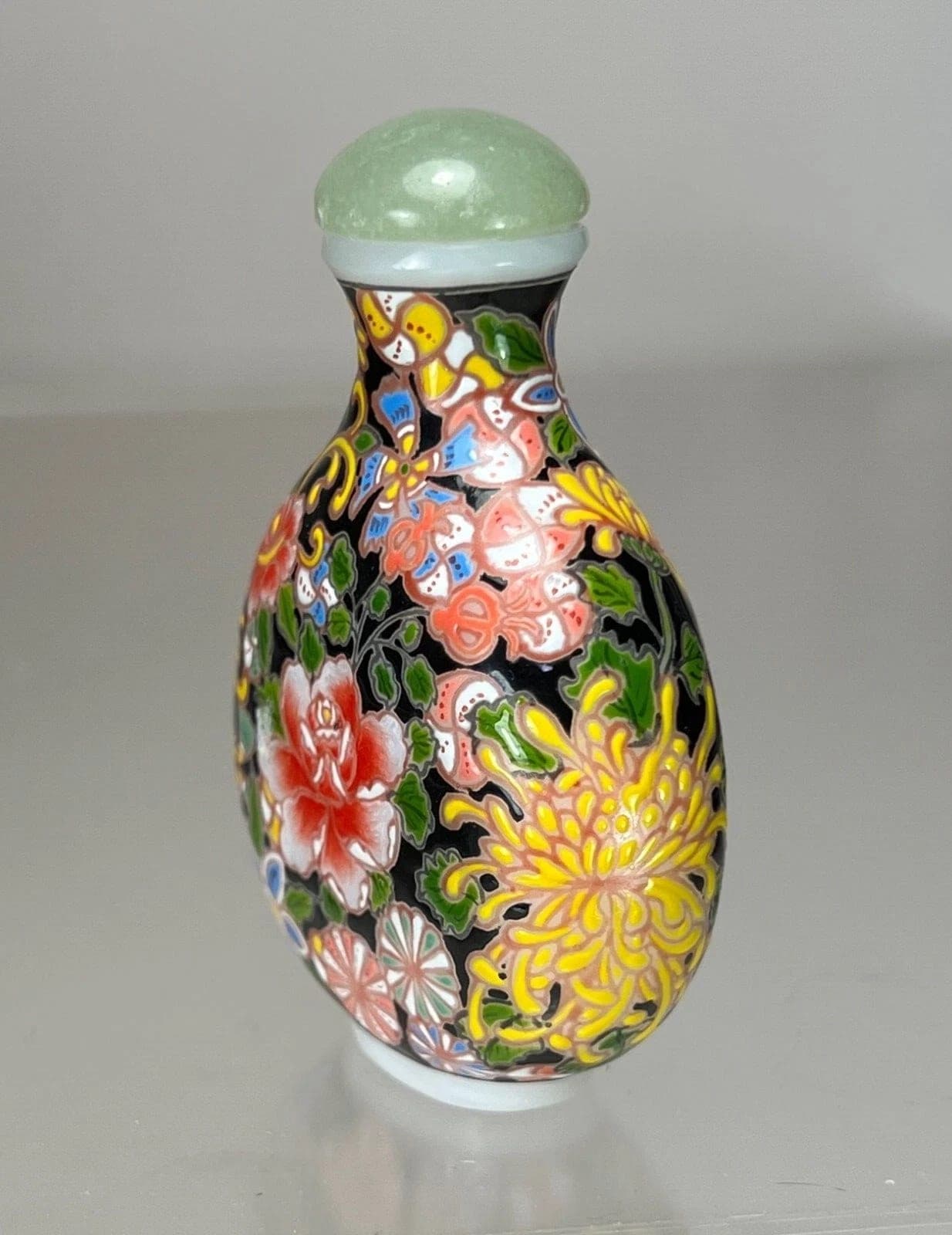 Chinese, Qianlong Period, Glass Enameled Snuff Bottle - Mille Fleurs photo 3