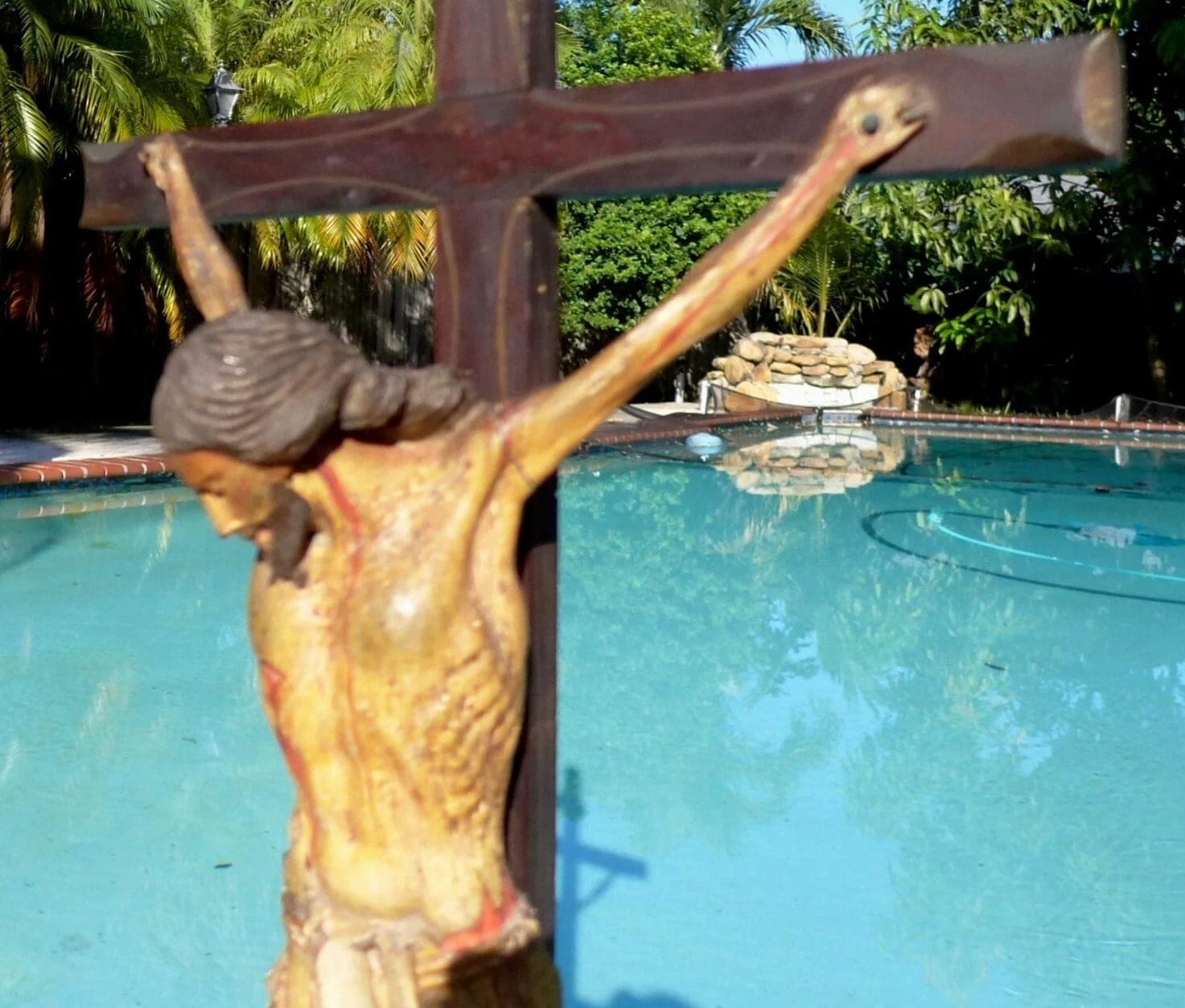 Large Antique Wood Polychrome Sculpture of Christ - Crucifix, Early 18th C. photo 6