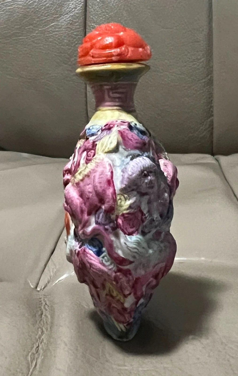 FAMILLE ROSE, Molded Enameled Porcelain Snuff Bottle, Qianlong Mark, B34 photo 5