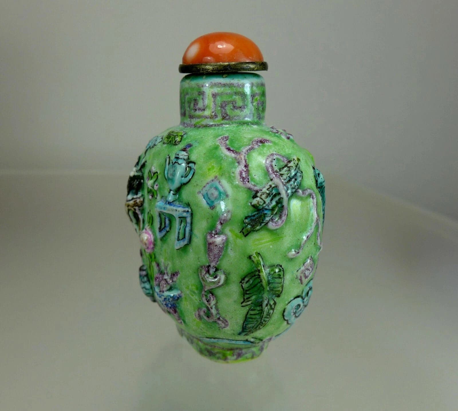 FAMILLE ROSE, Molded Enameled Porcelain Snuff Bottle, Guangxu Mark, 1874-1908 photo 6