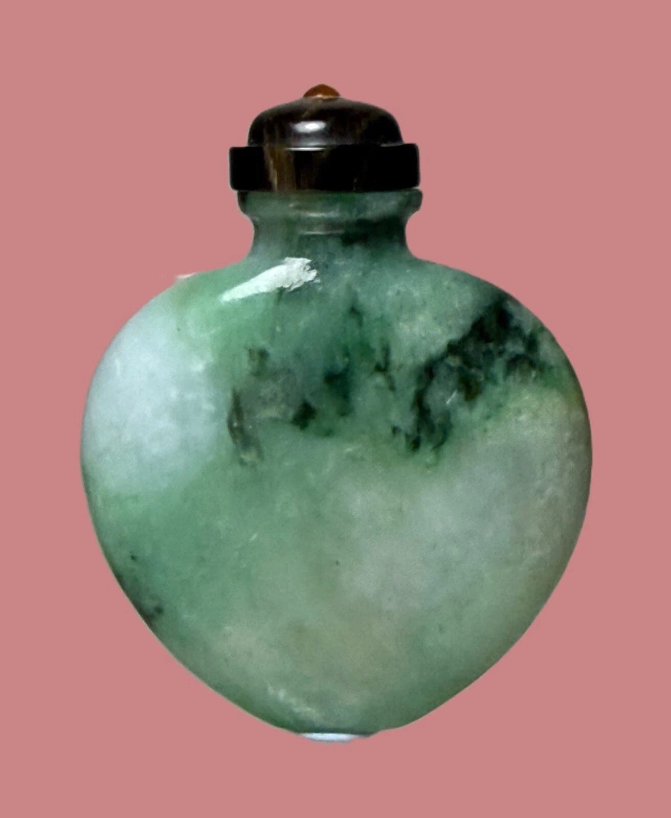 18th Century Apple Green & Gray Jade SNUFF BOTTLE, Spade Shaped