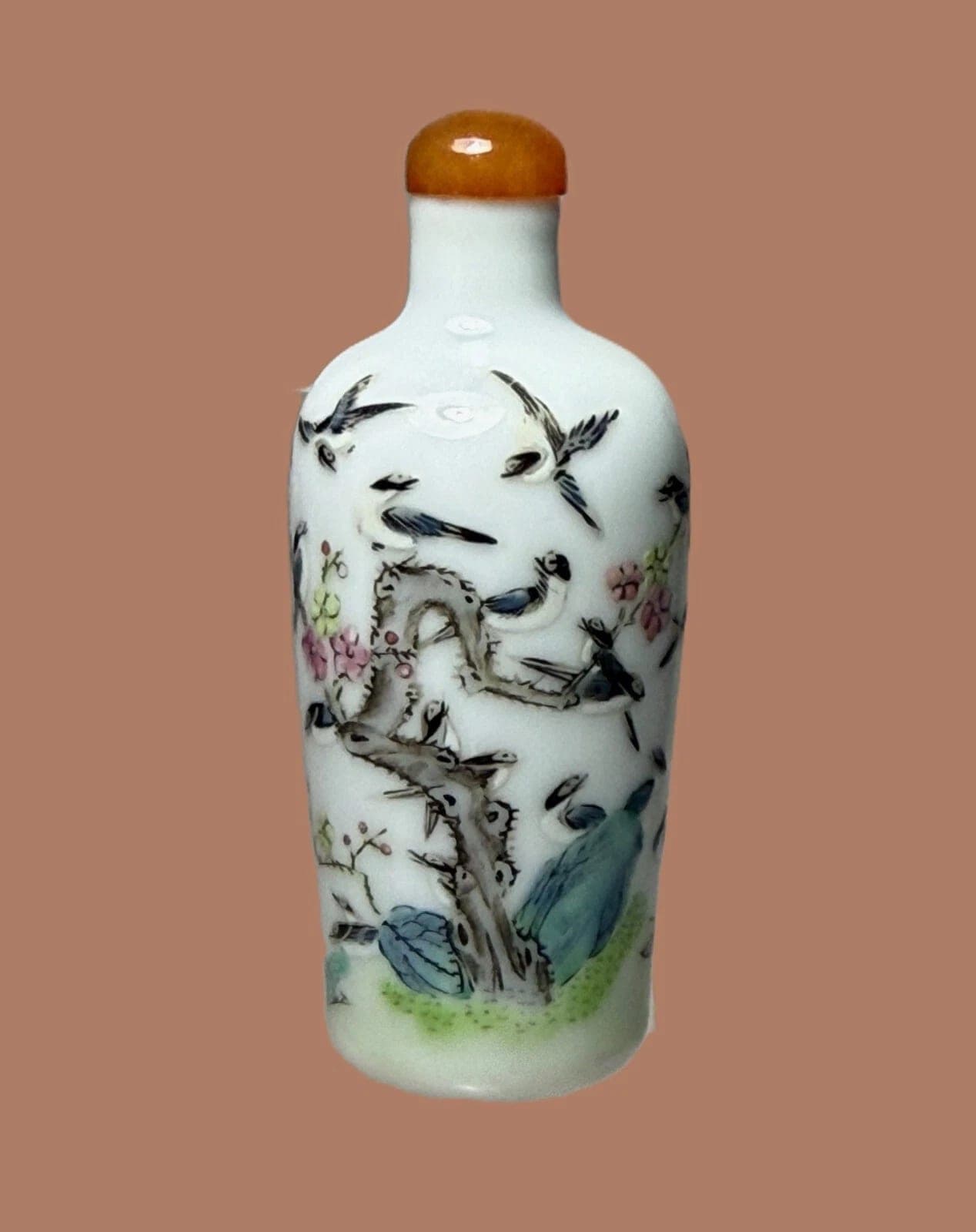 FAMILLE ROSE, 'magpie' & 'plum blossom" Porcelain Snuff Bottle, Yongzheng Mark