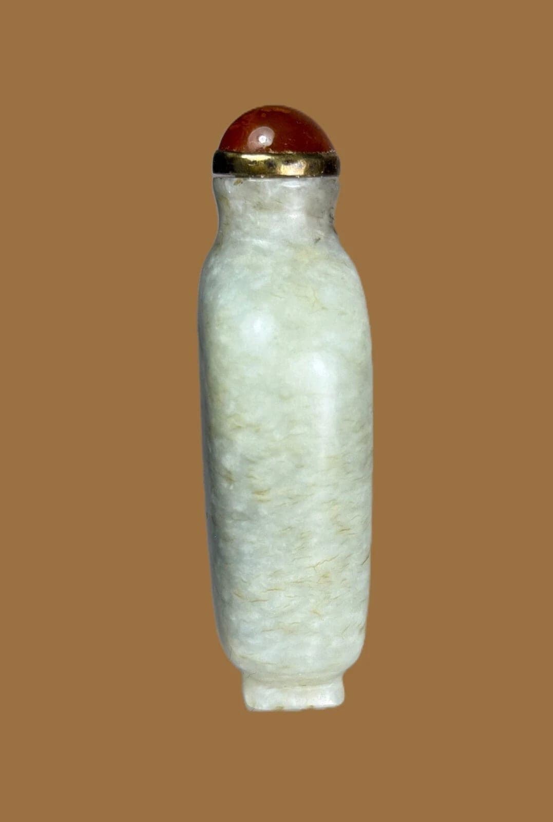 18th Century, Mutton-fat White Jade Snuff Bottle photo 5
