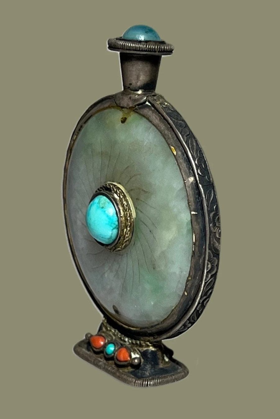 19th Century Carved Jade and Silver Snuff Bottle photo 3