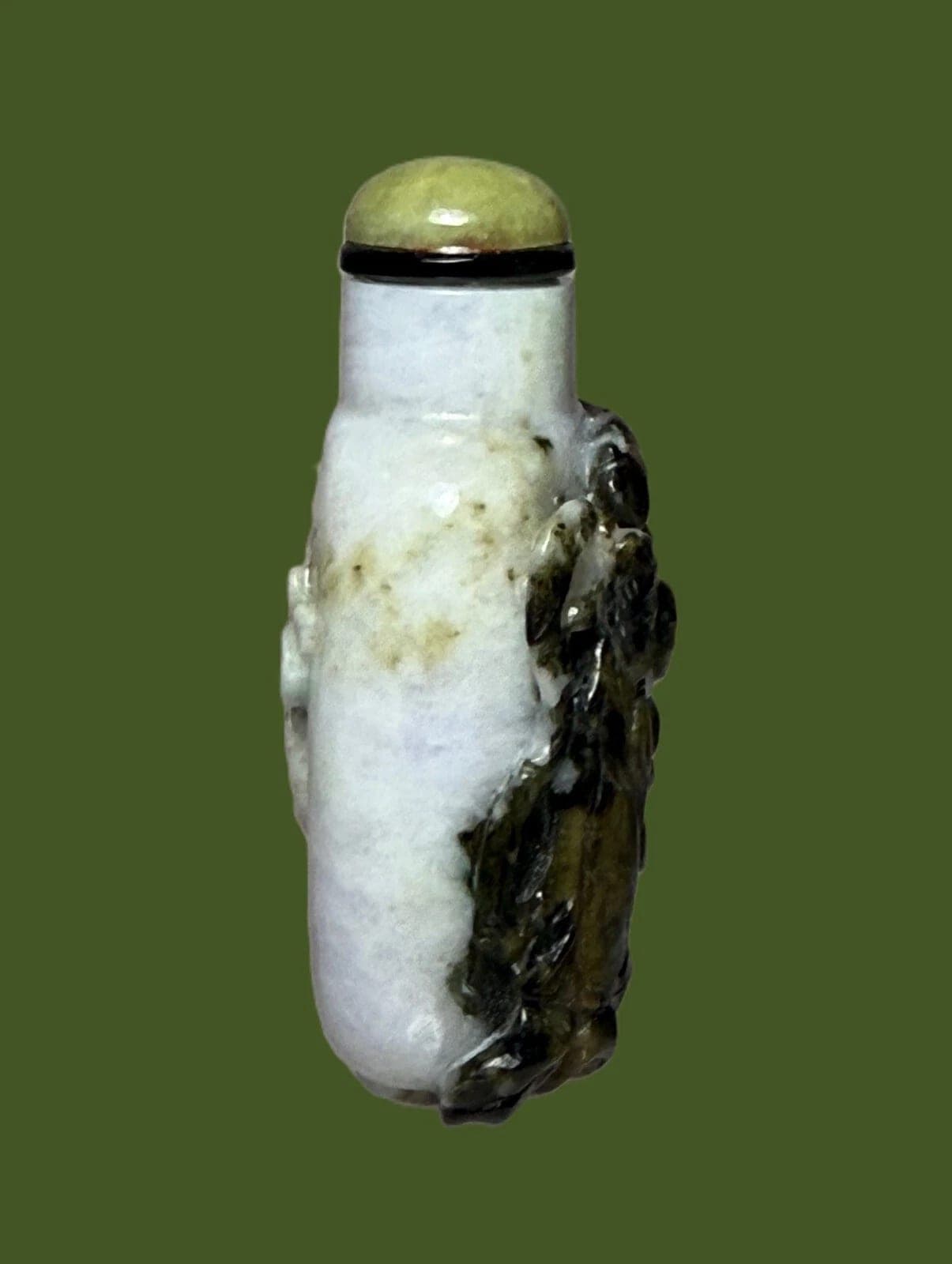 Qing Dynasty, White Jade with dark-skin Carvings Snuff Bottle photo 6